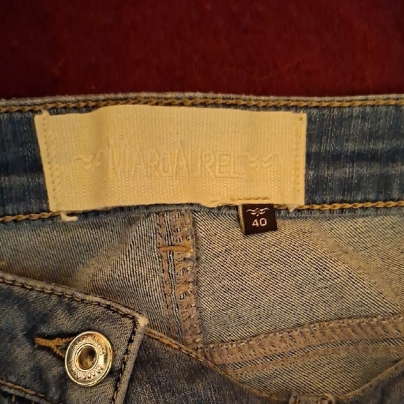 Women's Blue Jeans - Picture 2 of 10